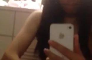 XXX లెస్బియన్ ఫక్ తల్లి యొక్క పెంపుడు కుమార్తె