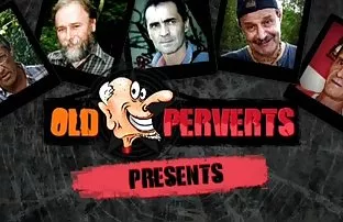 XXX నిర్బంధించుట బానిస licks పూకు అందమైన ఇంటి యజమానురాలు మేజోళ్ళు