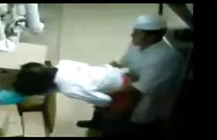 XXX వేశ్య తో చిన్న Tits Fucks మంచి