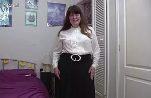 XXX Fellas ఆదేశించింది. రెండు స్లట్స్ హోమ్ మరియు ఫక్ వాటిని