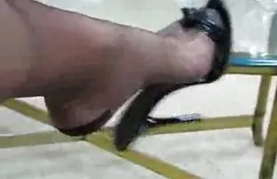 XXX బస్టీ పసికందు rides a cock మేజోళ్ళు