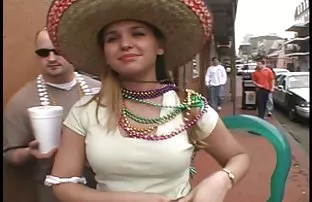 XXX మొక్కలు జిమ్నాస్ట్ స్థిరపడుతుంది న గుడ్లు