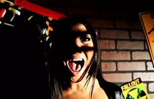 XXX పరిపక్వ కాక్ ద్వారా ఇబ్బంది పెట్టాడు క్లయింట్ యువ