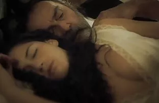 XXX ద్వారా వెళ్ళింది రంధ్రాలు రెండు ఆకర్షణీయమైన bitches