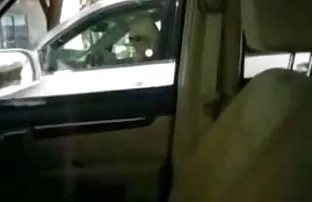 XXX ఫ్రైస్ చిక్ న మొడ్డ మరియు నింపుతుంది ఆమె మఫిన్ స్పెర్మ్