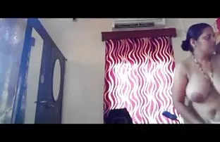 XXX రికార్డింగ్ ఒక ప్రైవేట్ సెషన్ తో మూలుగుల యువ అందగత్తె