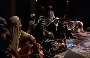 XXX ఈ వ్యక్తి తన స్నేహితురాలు తీసుకువచ్చారు సరదాగా ఒక కంపన తో