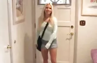 XXX 3D ఫాంటసీ శృంగార కార్టూన్: అందమైన అమ్మాయి Fucks తో రోబోట్ మరియు వివిధ మాన్స్టర్స్