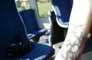 XXX వెంట్రుకల పుస్సీ chpokaet రష్యన్ స్నేహితుడు