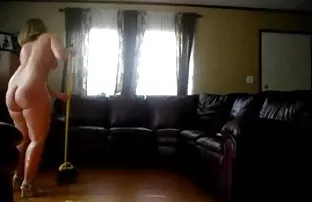 XXX సెక్సీ ప్రవహించే నుండి ఇబ్బంది పెట్టాడు ఒక ప్రేమికుడు