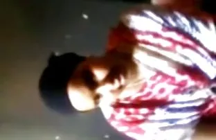 XXX నర్స్ సహాయపడింది ఆమె స్నేహితుడు సెక్స్ కలిగి మొదటి సారి