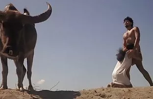 XXX యంగ్ తో ఒక హార్డ్ కర్ర పరిపక్వ మమ్మా