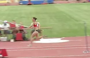 XXX ఓల్గా అందించిన ఒక టోపీ ఒక పిరుదులపై