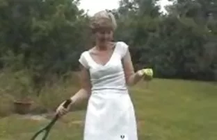 XXX వేడి blowjobs నుండి ఒక వేడి తొక్కలు