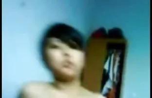 XXX రష్యన్ లెస్బియన్స్ సెక్స్ రతి పురుషాంగము వంటి పరికరము