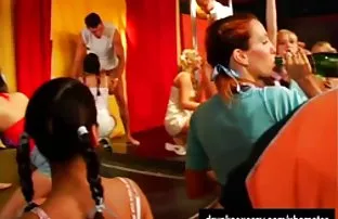 XXX Fucks apostou ధెంగడమ్ అన్ని స్థానాల్లో