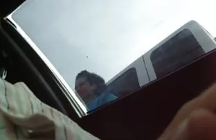 XXX పరిపక్వ మహిళ ఫక్ కోసం ప్రేరేపించు కుమారుడు యొక్క స్నేహితుడు జారత్వం, gave him a Blowjob and hand-job బుడతడు