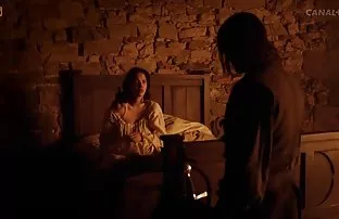 XXX పోలీసు సుమారు గాడిద ఇబ్బంది పెట్టాడు అమాయకుడు నల్లటి జుట్టు గల స్త్రీని