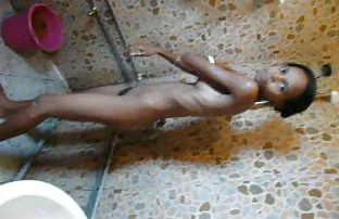 XXX రెండు మహిళలు తో భారీ బ్లాక్ కాక్ తో ఒక నల్ల మనిషి