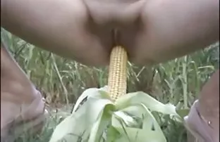 XXX యువ చనుమొన పట్టింది మొడ్డ తన స్నేహితుడు కుడి కారు