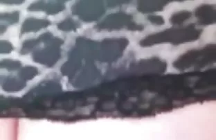 XXX అప్లోడ్ వ్యక్తి చీట్స్ తో సెక్సీ చిక్