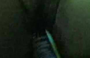 XXX ఒక ఇల్లు కార్మికుడు ఒక అందమైన వక్షోజాలను కొట్టడం లో పూకు తొలగించకుండా అమ్మాయి డ్రాయరు