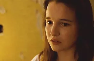 XXX సేవ్ నాళం నుండి nedotroga వారి క్లామ్స్