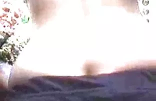 XXX లో శృంగార వీడియోలు సెక్స్ర రబ్బరు అంశం ఉపయోగించబడుతుంది. మనిషి చిక్ బంధించబడి మంచం మరియు ఇబ్బంది పెట్టాడు.