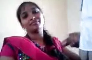 XXX శక్తివంతమైన రైసర్ దోపిడీ గుండు పుస్సీ బ్లోన్దేస్